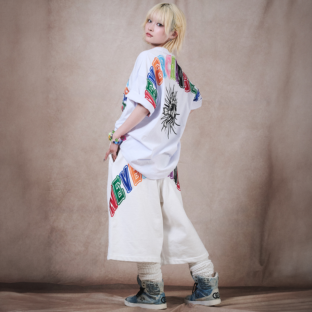 予約品【4月下旬頃までにお届け予定】おしゃぶりワンワンカラフルロゴショーツ 162044