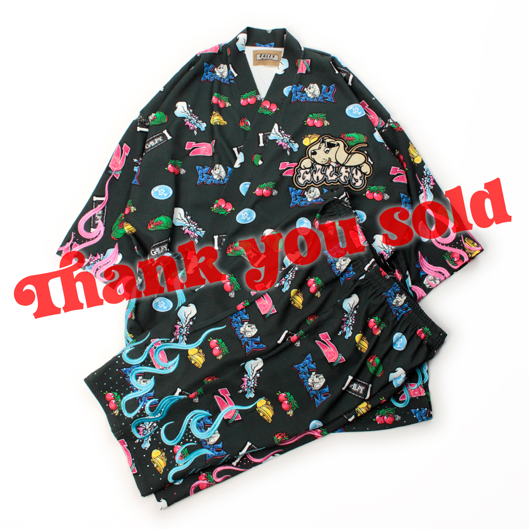 予約品【6月中旬頃までにお届け予定】柄詰め込みパチンカス甚平 161002